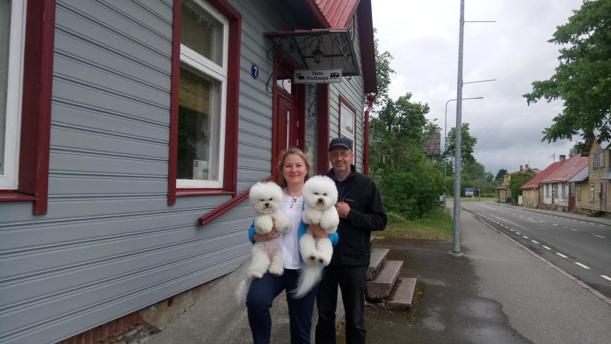 Vana Postimaja Accommodation Suure-Jaani Exteriör bild